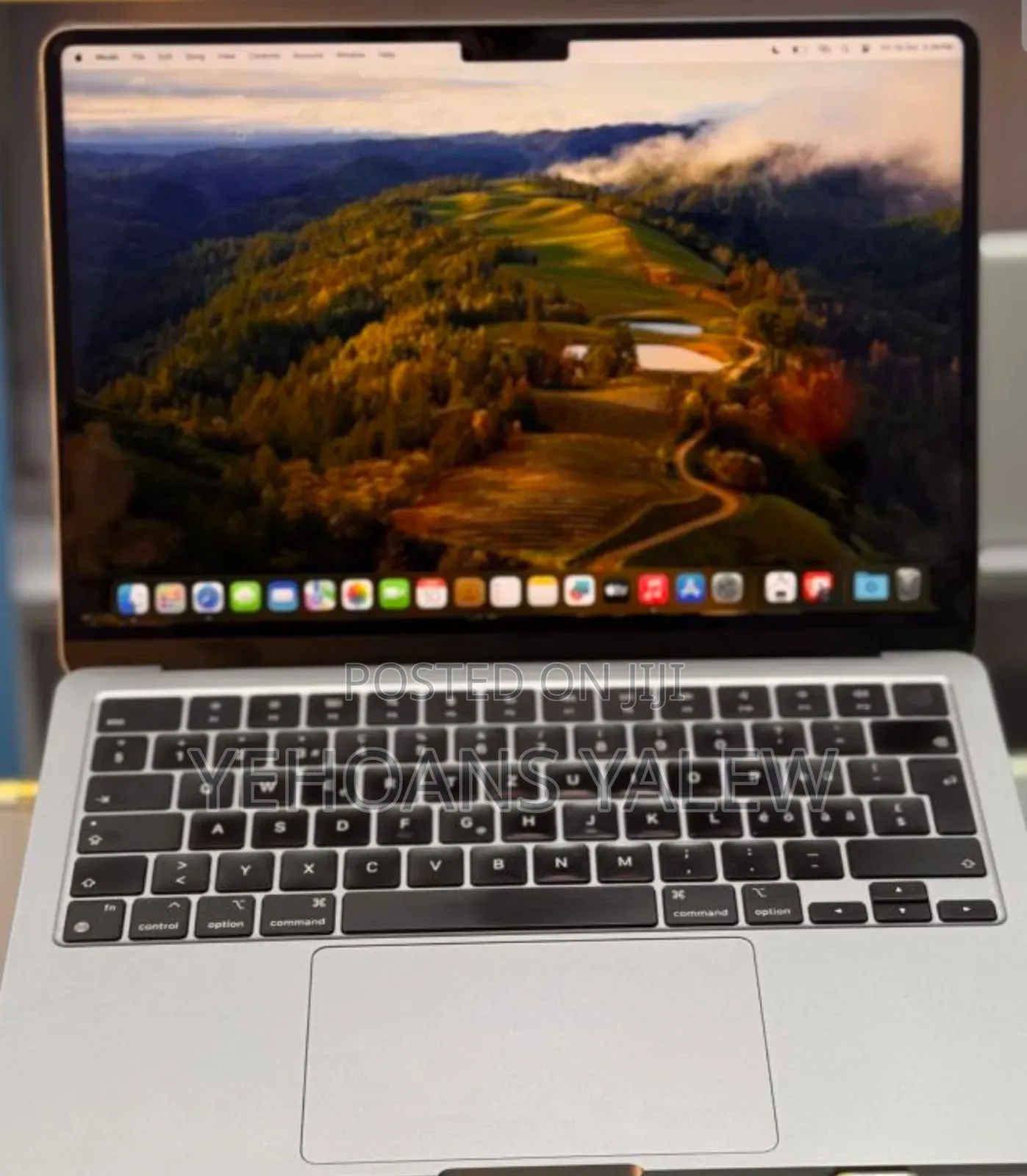 New Laptop Apple MacBook Air 2022 M2 8GB Apple M2 SSD 256GB