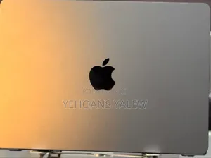 New Laptop Apple MacBook Air 2022 M2 8GB Apple M2 SSD 256GB