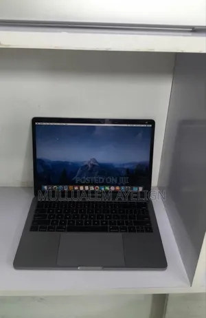 Photo - New Laptop Apple MacBook Pro 2017 8GB Intel Core I5 SSD 128GB