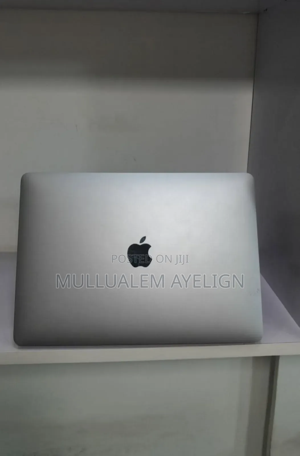 New Laptop Apple MacBook Pro 2017 8GB Intel Core I5 SSD 128GB