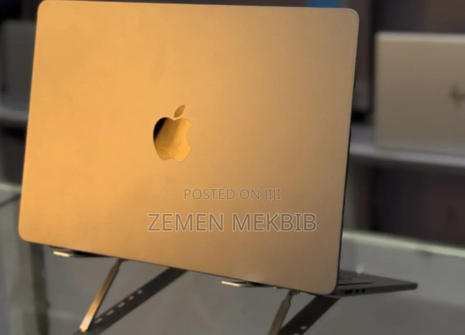 New Laptop Apple MacBook Air 2023 M2 8GB Intel Core I9 SSD 256GB