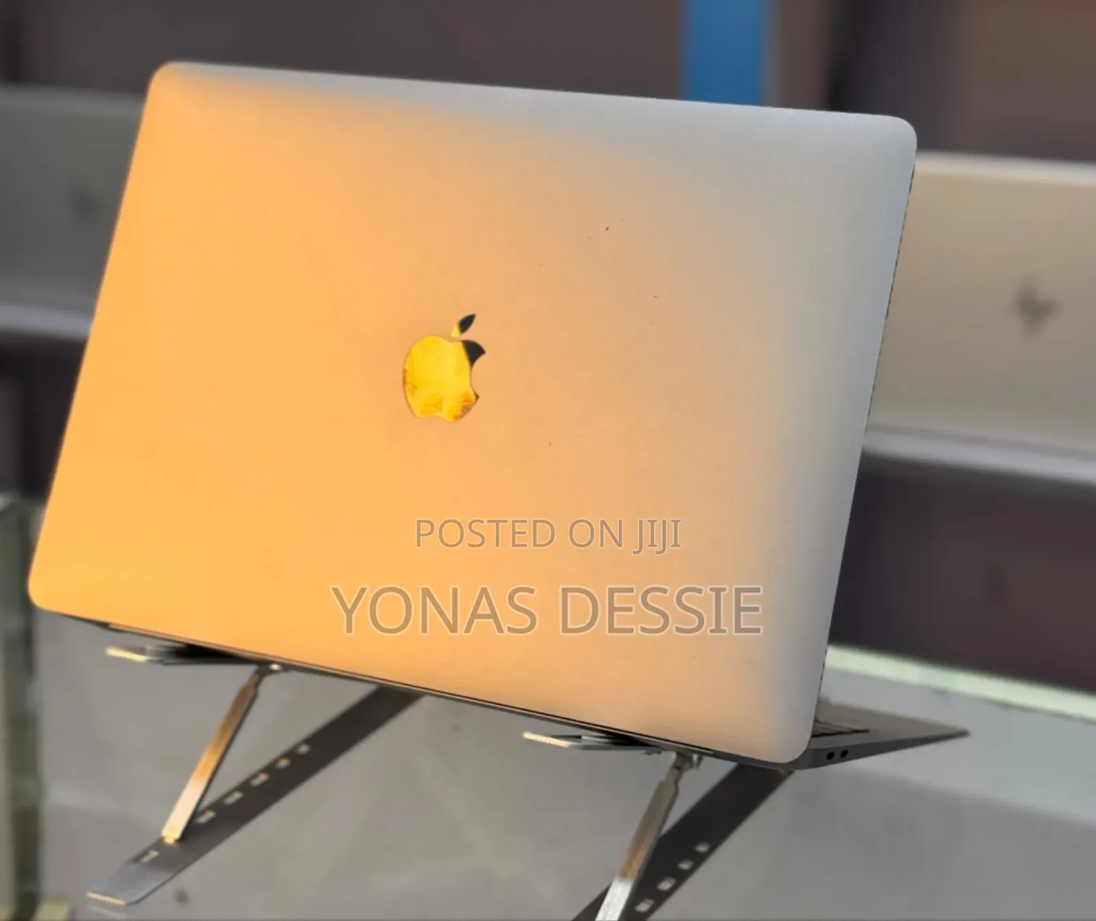 New Laptop Apple MacBook Air 2020 M1 8GB SSD 256GB