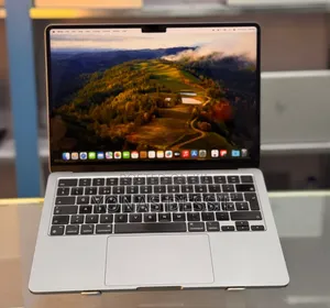 New Laptop Apple MacBook Air 2022 M2 8GB SSD 256GB