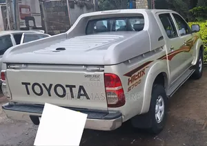 Toyota Hilux 2013 Beige