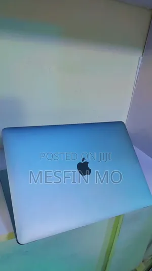 New Laptop Apple MacBook Pro 2020 M1 8GB Apple M1 SSD 512GB