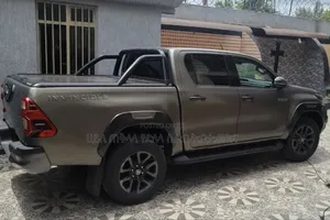 Toyota Hilux 2021