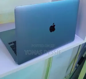 Photo - New Laptop Apple MacBook Air 2020 M1 8GB SSD 256GB