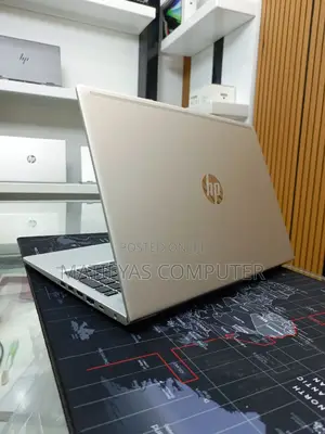 New Laptop HP ProBook 430 8GB AMD Ryzen 5 SSD 512GB