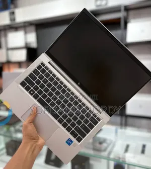 New Laptop HP EliteBook 840 G8 16GB Intel Core i7 SSD 512GB