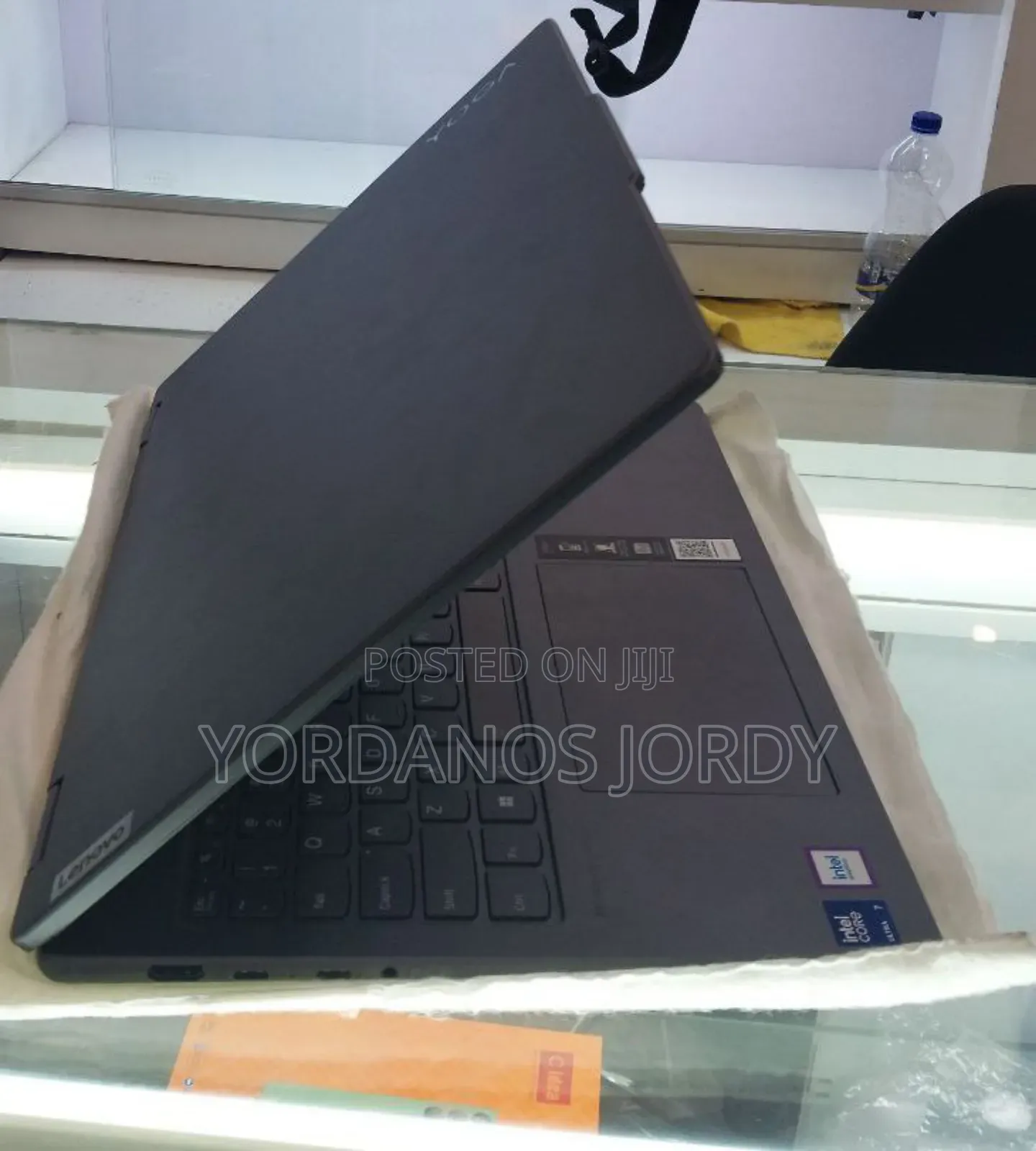New Laptop Lenovo Yoga 7i 16GB Intel Core I7 SSD 1T