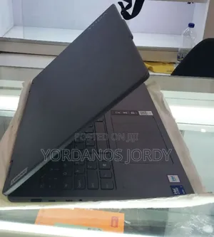 New Laptop Lenovo Yoga 7i 16GB Intel Core I7 SSD 1T