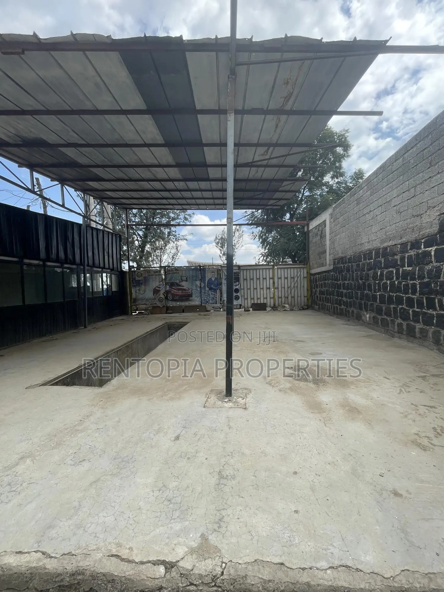 Car Wash Garaj for Rent! መኪና ማጠቢያ ገራጅ የሚከራይ!