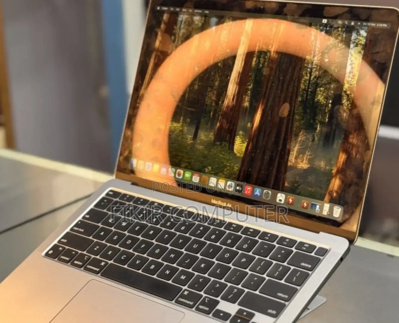 New Laptop Apple MacBook Pro M1 8GB Apple M1 Pro SSD 256GB