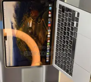 New Laptop Apple MacBook Air 2022 M2 8GB Intel Core M2 SSD 256GB