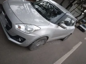 Suzuki Swift 2022 Silver