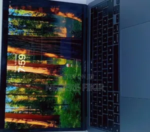 Photo - New Laptop Apple MacBook Pro M1 8GB Apple M1 Pro SSD 512GB