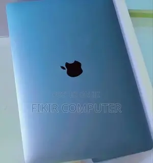 New Laptop Apple MacBook Pro M1 8GB Apple M1 Pro SSD 512GB