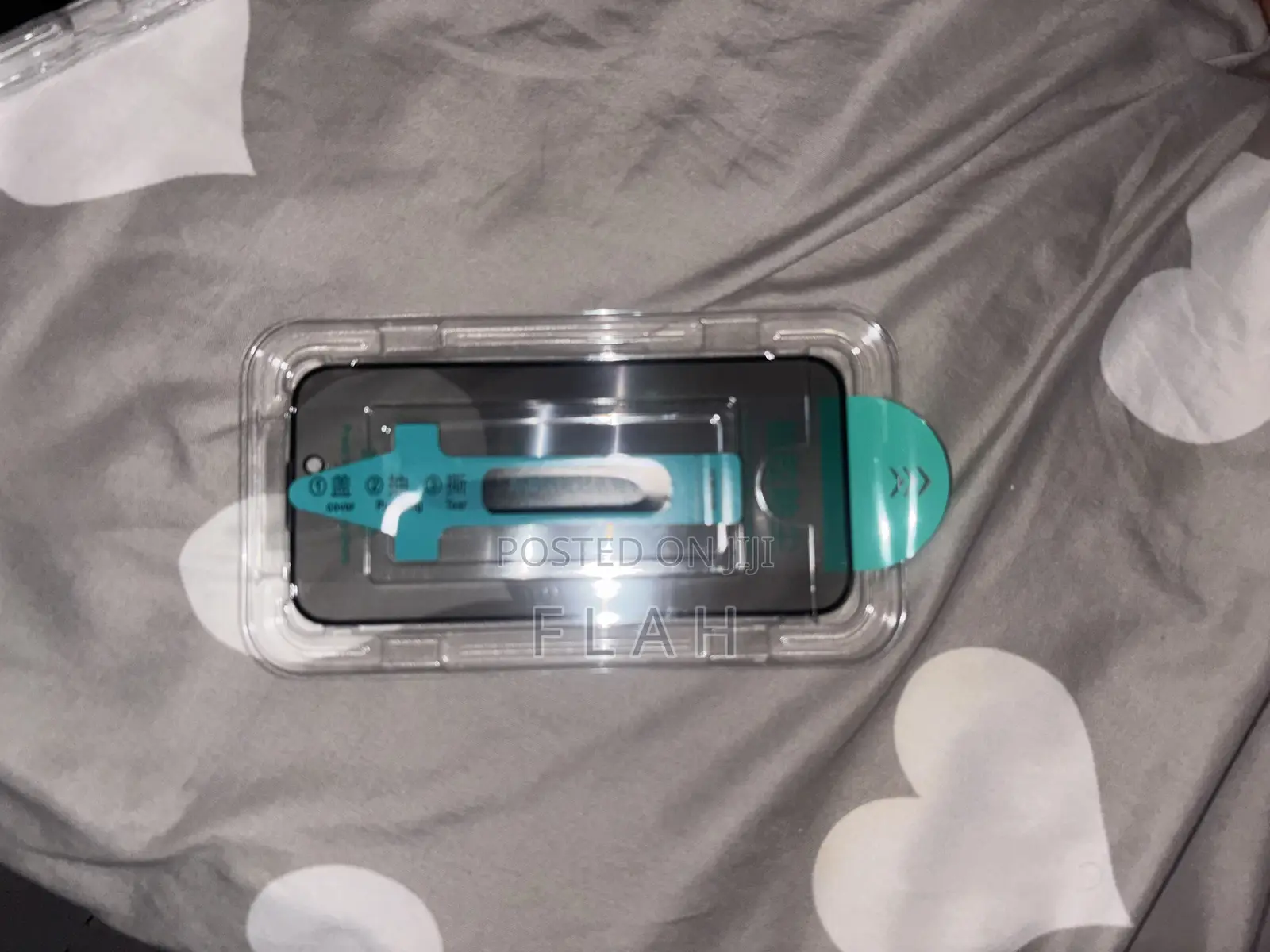 Matte Privacy Screen Protector for iPhone 15