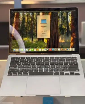 New Laptop Apple MacBook Air 2020 M1 8GB Apple M1 SSD 256GB