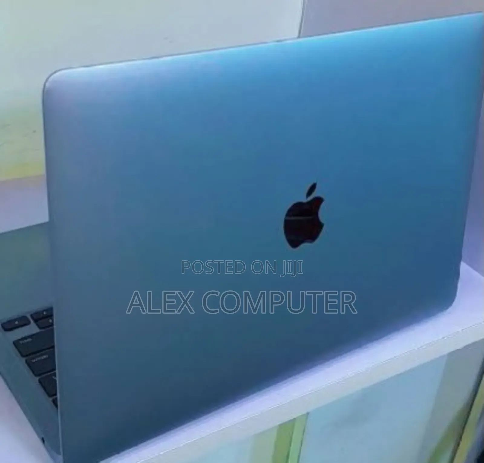 New Laptop Apple MacBook Air 2020 M1 8GB Apple M1 SSD 256GB