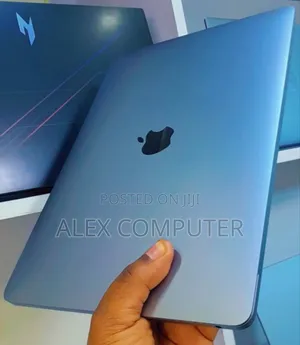 New Laptop Apple MacBook Air 2020 M1 8GB Apple M1 SSD 256GB