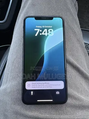 Photo - Apple iPhone XS Max 64 GB Black