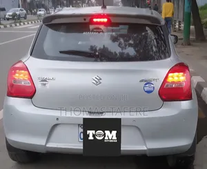 Suzuki Swift 2022 Silver
