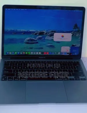 Photo - New Laptop Apple MacBook 8GB Apple M1 SSD 256GB