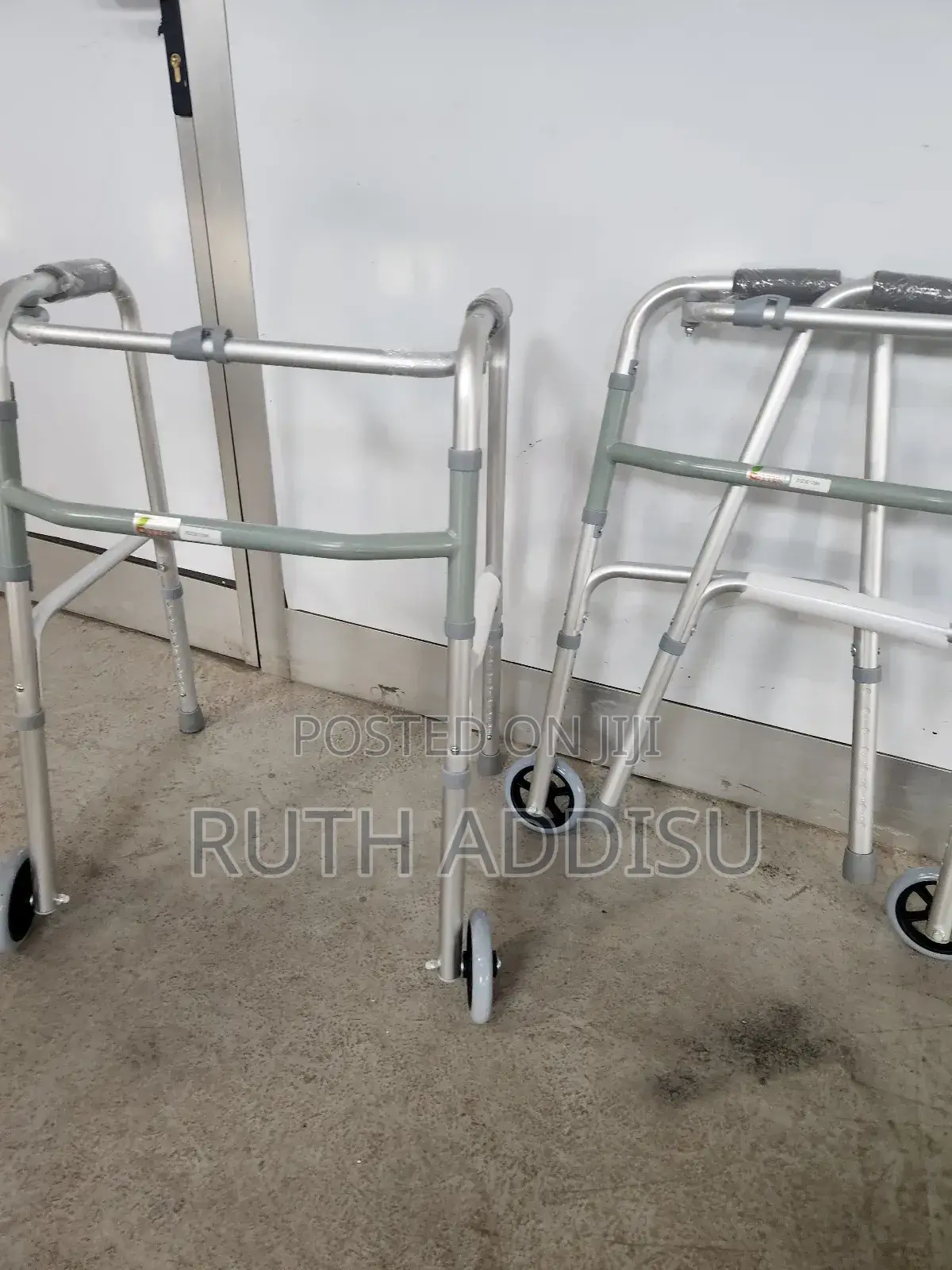 Foldable Walker煞是brand New Walker較多almunium Walker胺調walker Almunium