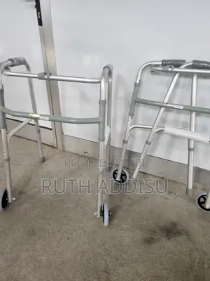 Photo - Foldable Walker煞是brand New Walker較多almunium Walker胺調walker Almunium