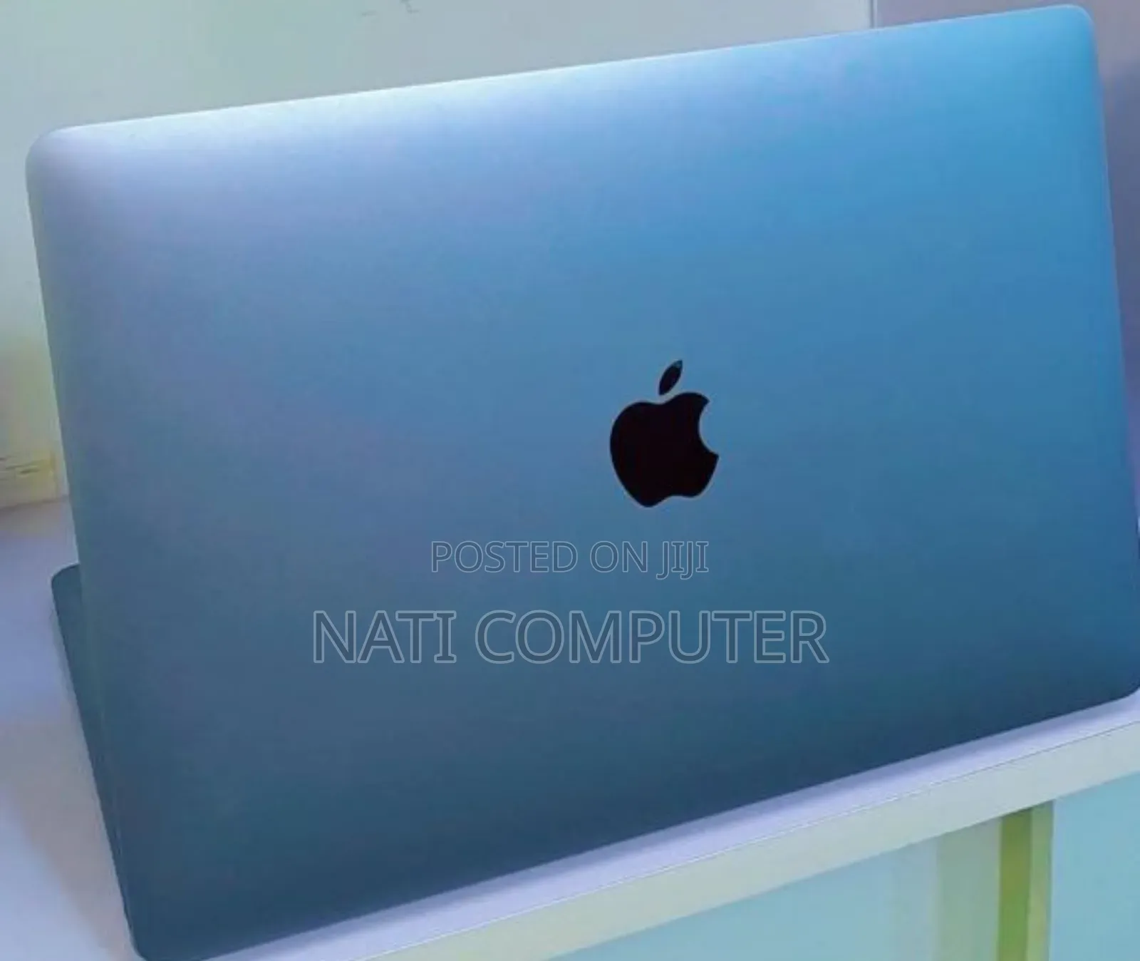 New Laptop Apple MacBook Pro M1 8GB AMD A8 SSD 512GB