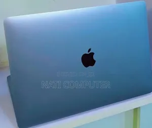 New Laptop Apple MacBook Pro M1 8GB AMD A8 SSD 512GB