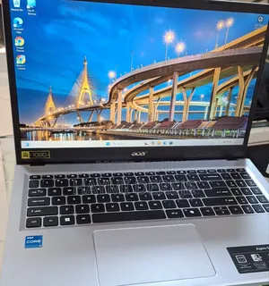 New Laptop Acer Aspire 5 8GB Intel Core I3 SSD 128GB