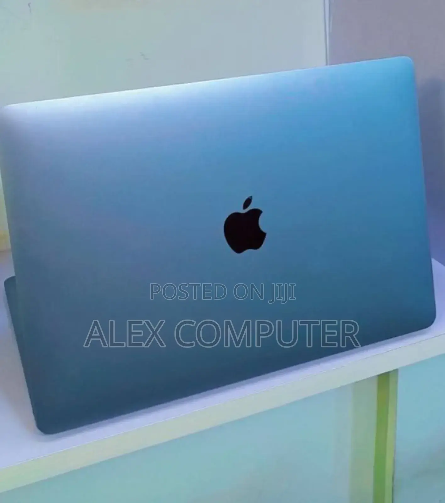 New Laptop Apple MacBook Pro M1 8GB Apple M1 SSD 512GB