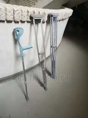 Elbow and Axillary Bilateral Crutches埠前bilateral Medical Crutches