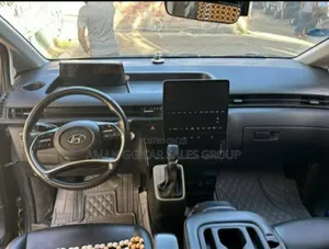 Photo - Hyundai Starex 2022 Black