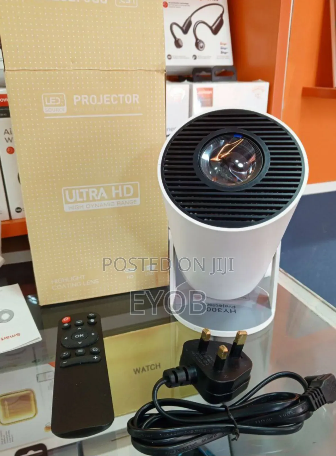 Ultra Hd 
High Domenic Range 
Projector