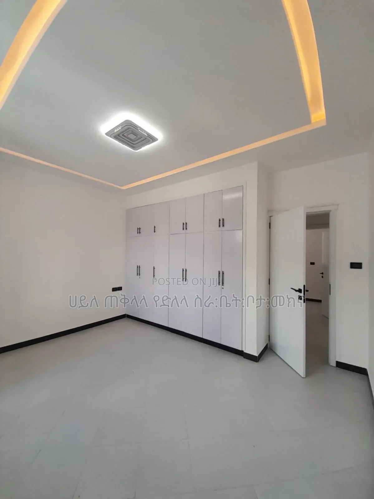 Furnished 6bdrm Villa in አያት ዞን ኮምፋውንድ ግብ ውስጥ, Yeka for sale