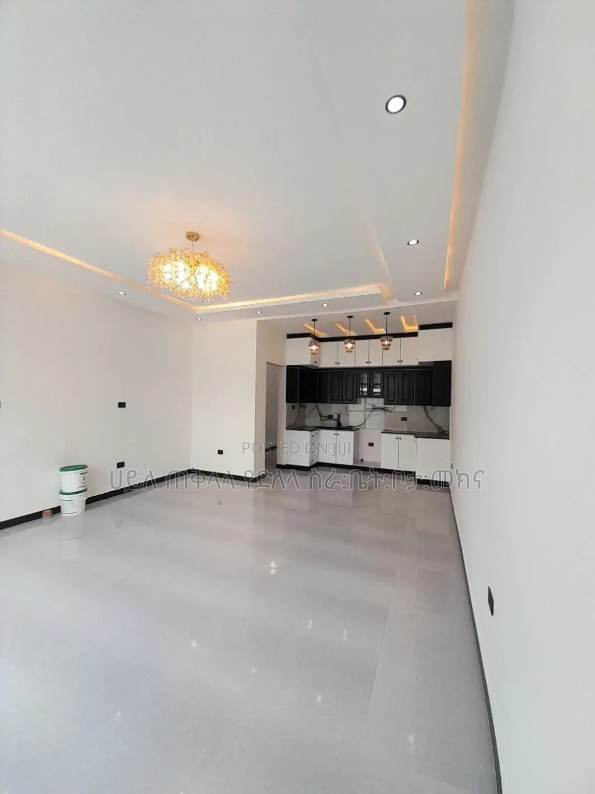 Furnished 6bdrm Villa in አያት ዞን ኮምፋውንድ ግብ ውስጥ, Yeka for sale