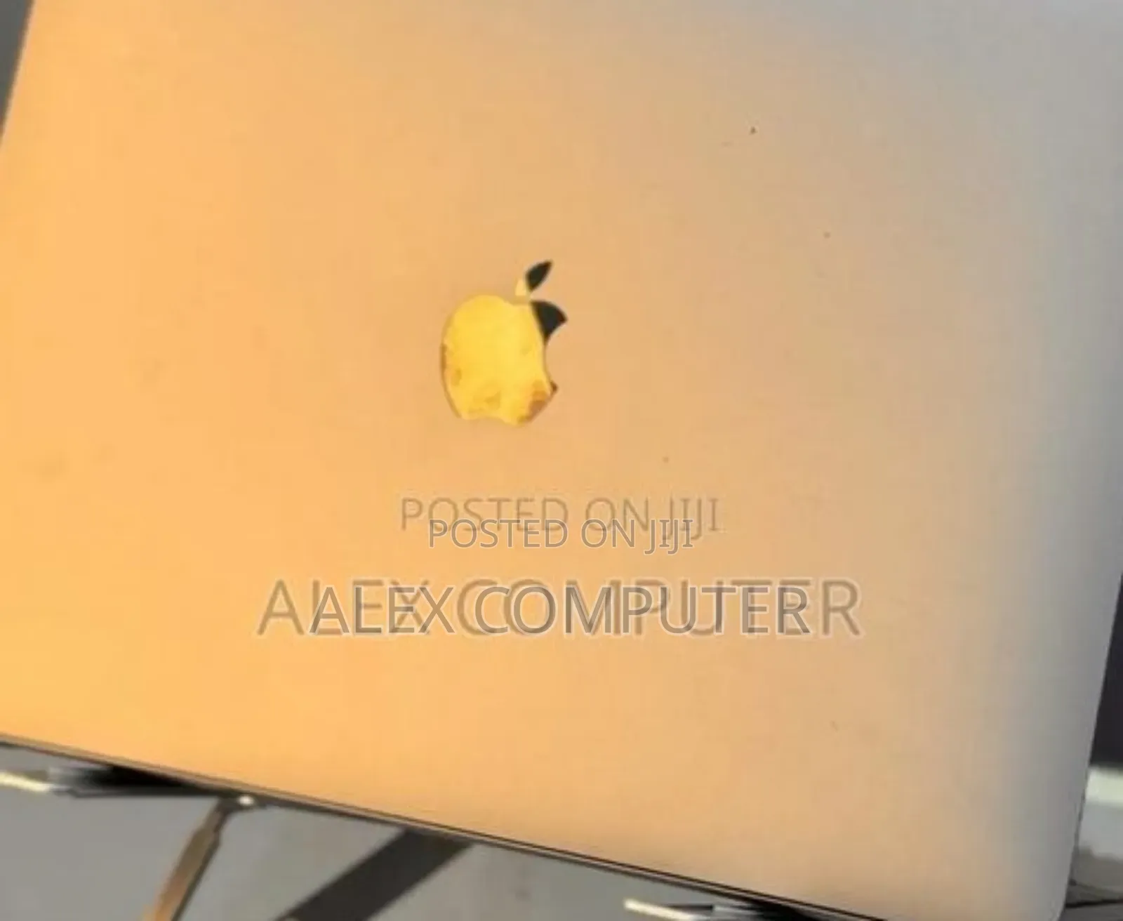 New Laptop Apple MacBook Air 2020 M1 8GB Apple M1 SSD 256GB