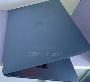 New Laptop Apple MacBook Pro 2017 16GB Intel Core I7 SSD 512GB