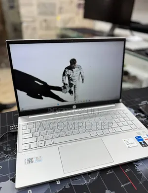New Laptop HP Pavilion 15 16GB AMD Ryzen 7 SSD 512GB