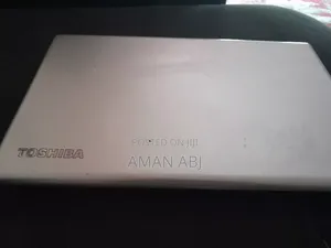 Photo - Laptop Toshiba C50 4GB AMD Ryzen 7 HDD+SSD 500GB