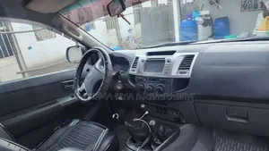 Toyota Hilux 2013 Silver