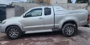 Toyota Hilux 2013 Silver