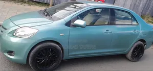 Toyota Belta 2005 Green