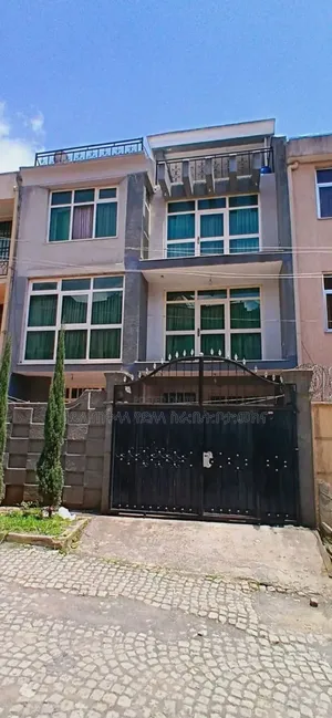 Furnished 7bdrm Townhouse/Terrace in ሠምት ፍየልቤት አካባቢ, Yeka for sale