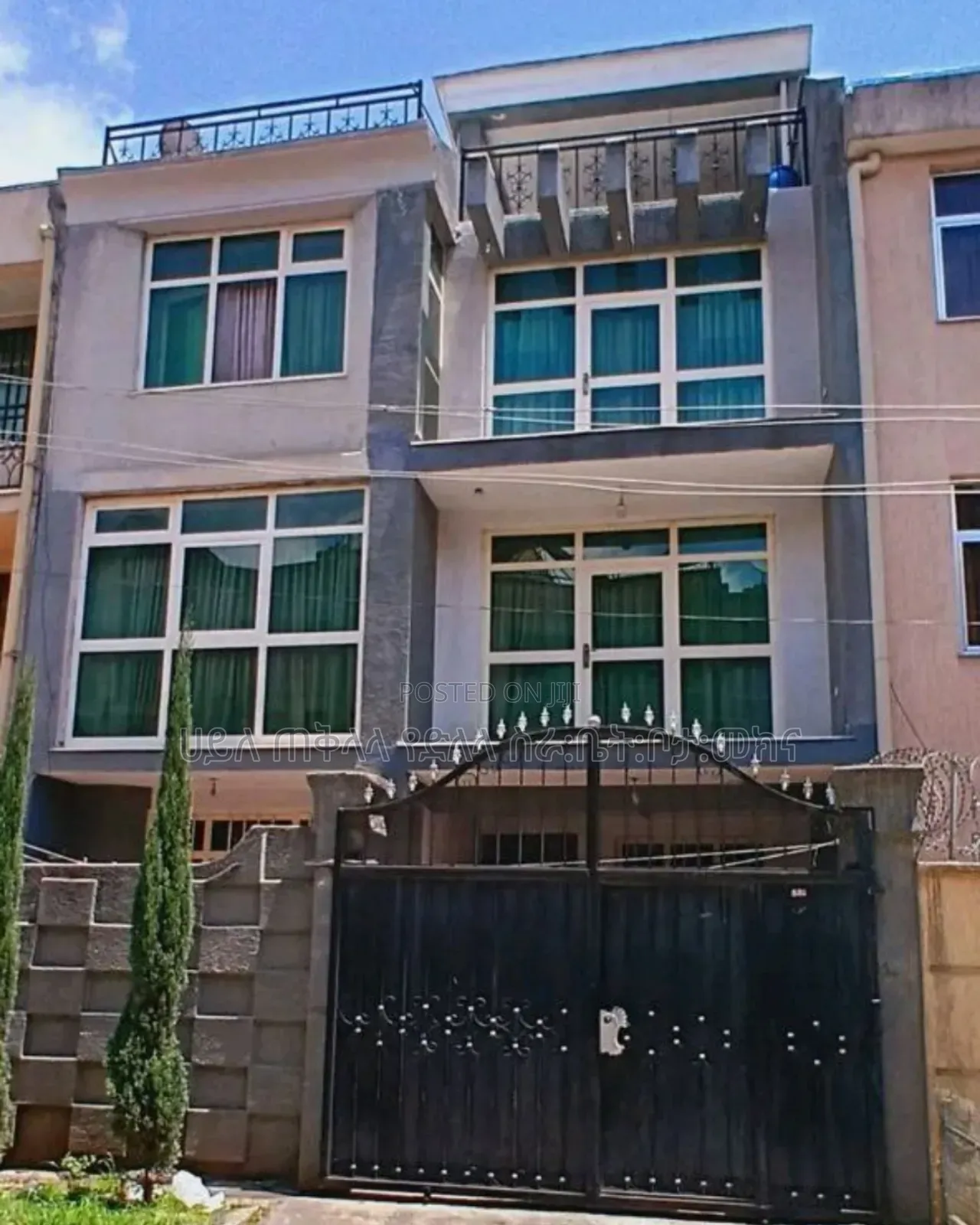 Furnished 7bdrm Townhouse/Terrace in ሠምት ፍየልቤት አካባቢ, Yeka for sale