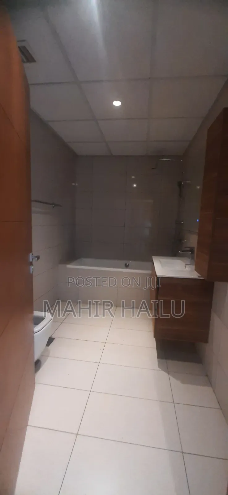 4bdrm Apartment in Real, Lideta for rent