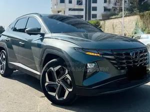 Hyundai Tucson Hybrid 2024 Matt Black